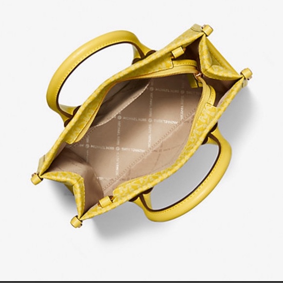 ❤️❤️❤️NEW Michael Kors small bag + Detachable strap ❤️❤️❤️ - Picture 3 of 10